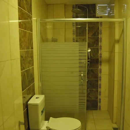 Waha Hotel 2*