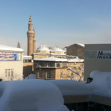 الواحة فندق 2*